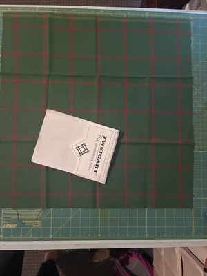 Tela punto de cruz Zweistik 20 quilates verde/rojo a cuadros Aida 20x20 Foto 1 de 4