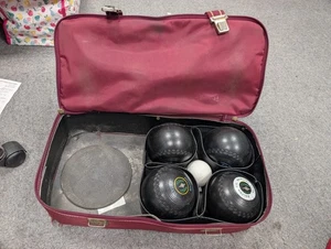 Drakes Pride Bowlingtasche rot mit 4 kronengrünen Schalen, Wagenheber & Zubehör (S2) - Bild 1 von 13