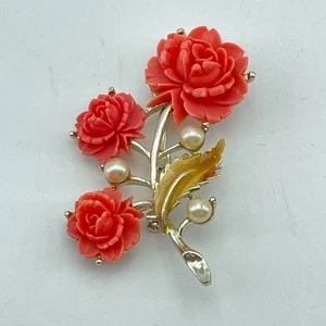 Vintage Floral Brooch Rose Coral Color Resin Pearls Gold Tone Bouquet Pin 2.5in - Picture 1 of 5