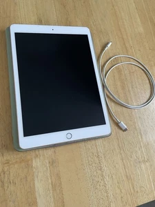 Apple iPad 8th Generation (2020) 10.2 Inch WiFi Tablet 128GB - Rose Gold - Picture 1 of 14