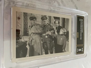 THE THREE STOOGES 1985 # 44 WHAT OFFICERS DO THEY POSE AS? GRADED 6 L@@@K - Picture 1 of 2