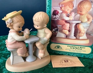 Memories of Yesterday: Friendship is Meant to Be Shared #602922 w/ Box 1994 - Picture 1 of 21