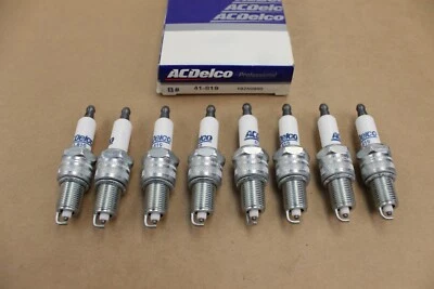 8 bujías ACDelco Platinum para ciertos Cadillac 1975-84 6,0 L, 7,0 L, 8,2 L V8 Foto 1 de 4