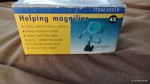 Helping Magnifier - Picture 1 of 3
