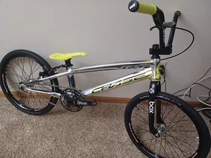 Chase RSP 4.0 Expert XL BMX Complete Bike Polish/yellow - Picture 1 of 6