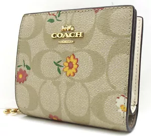 Nuevo con etiquetas Coach Firma Lona Ditsy Snap Flores Estampado Plegable Billetera Luz Caqui - Imagen 1 de 3
