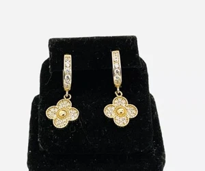 Pendientes colgantes de flores de oro de 14k - Imagen 1 de 5