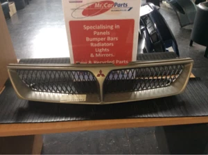 Mitsubishi Magna TH Executive Grille 2000 - Picture 1 of 1