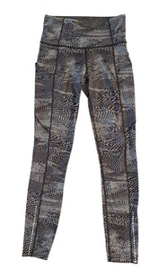 Lululemon hoch geschnittene Leggings 25 Zoll Damengröße 4 grau/creme Tiermotiv - Bild 1 von 4