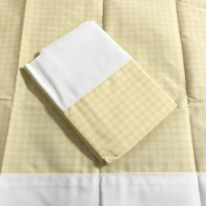 Vintage WestPoint Stevens Pair of Standard Pillowcases Yellow White - Picture 1 of 5