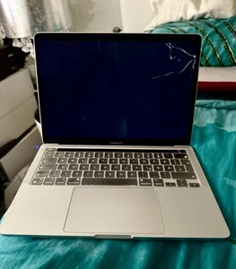 Apple MacBook Pro, 13'' / Apple M1 Chip / 16GB RAM / SSD 512 / Touch Bar - Bild 1 von 3