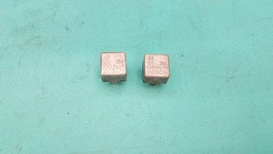 Alfa Romeo Alfetta Giulietta Ferrari Relais Bosch 0332014113  SET  2 Stück - Bild 1 von 9