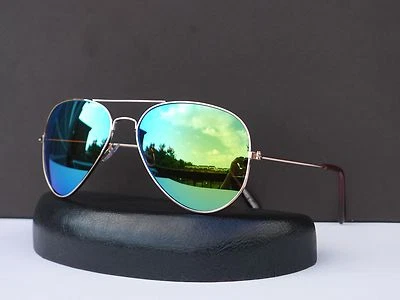 Gafas de sol clásicas de aviador con marco de metal de diseñador colores espejados + bolsa suave Foto 1 de 2