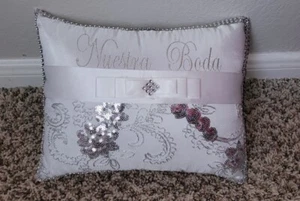 Almohada de boda satinada Nuestra Boda - Imagen 1 de 9