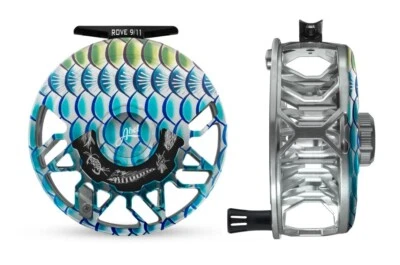 CARRETE MOSCA ABEL ROVE 9/11 COLOR SÁBALO CON PERILLA A JUEGO Y MANGO NEGRO + LÍNEA $130 Foto 1 de 4