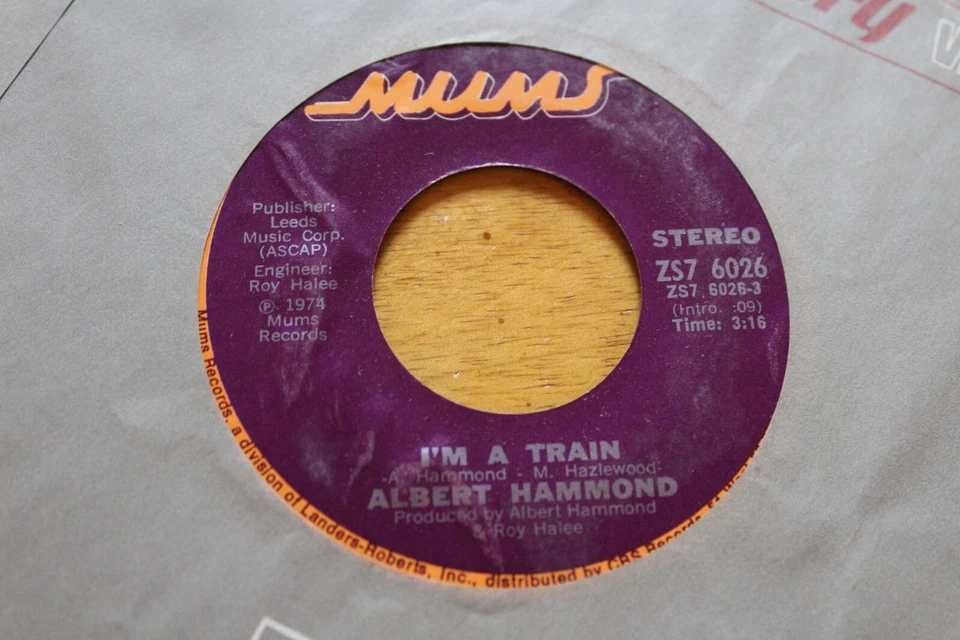 ALBERT HAMMOND "I'M A TRAIN" 45 RPM 7" RECORD [d43-48] - Image 1 of 4