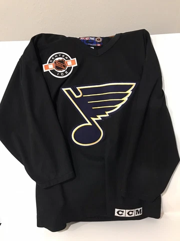 Black CCM St. Louis Blues Hockey Jersey/Sweater-Size Adult M Cover