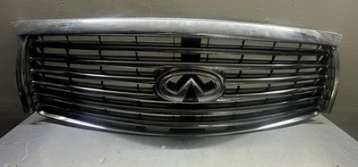11-14 Б/У INFINITI QX56 QX80 ПЕРЕДНИЙ БАМПЕР ВЕРХНЯЯ РЕШЕТКА С КАМЕРОЙ В СБОРЕ OEM - Изображение 1 из 4