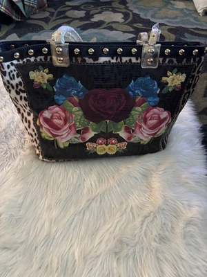 Bolso Betsey Johnson Coming Up Roses Foto 1 de 4