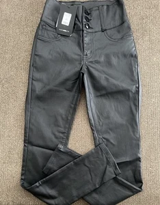 Pantalones ajustados de cuero sintético de segunda piel FashionNova para mujer nuevos con etiquetas ~ talla 0 ~ negros - Imagen 1 de 4