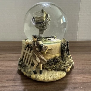 Wizard Of Oz Tornado Water Globe Dorothy Toto House San Francisco Music Box Co - Picture 1 of 9