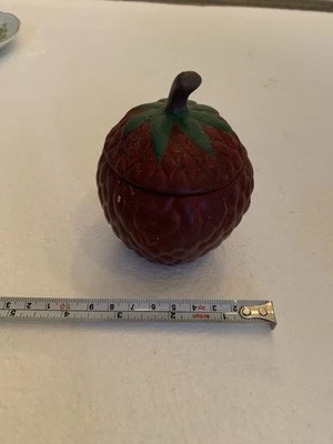Ceramic Strawberry scented candle *Unused - Image 1 of 4