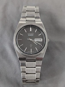 Vintage Seiko Quartz SQ 7546-8280 Integrated Bracelet Grey Dial 38mm Pls Read - Bild 1 von 15