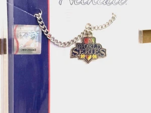 Collar y colgante con logotipo de la Serie Mundial 2008 MLB Filis vs. Rays súper raro - Imagen 1 de 6
