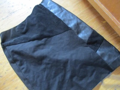 Calvin Klein Falda Corta Gamuza Cuero Sintético Negro XL 16 Fácil Cuidado Foto 1 de 4