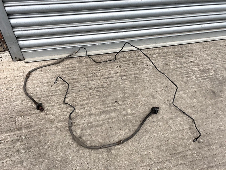 Linhas de freio dianteiro AUDI TT MK2 DA BOMBA ABS ÀS PINÇAS 8J2614724D 8J2614723C - Imagem 1 de 4