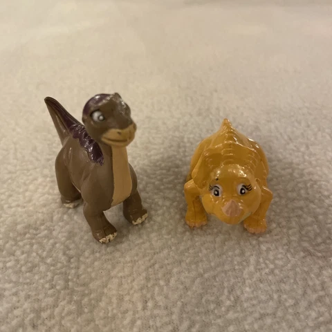 1996 The Land Before Time Plastic Figure Set Cera Little Foot Cover
