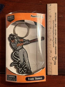 Frank Thomas White Sox 1998 Heroes of The Locker Room Player Key Ring-HOF-NICE - Picture 1 of 3
