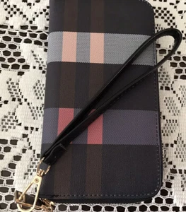 Women Unbranded Zipper Around Large 8” Wallet/Wristlet Plaid New Without Tags - Picture 1 of 12