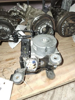 Actuador de bomba y módulo Ford Fusion 2014-2016 ABS conjunto OEM Foto 1 de 4