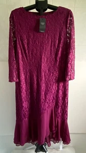 ABITO A MANICHE LUNGHE JOANNA HOPE TAGLIA 20 UK BORDEAUX PIZZO OVERLAY ORLO A CODA DI PESCE NUOVO - Foto 1 di 11