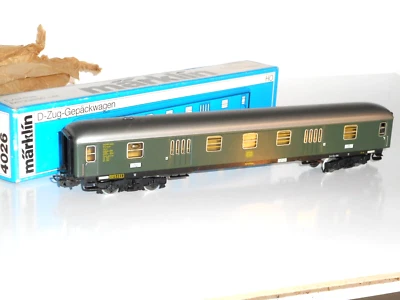 Marklin 4026 DB Baggage carriage. Excellent cond. For 3 Rail AC.HO scale.Boxed - Image 1 of 4