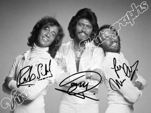 BEE GEES - print signed photo - foto con autografo stampato - Foto 1 di 1
