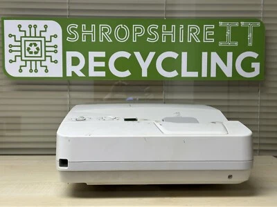 NEC NP-UM280W LCD WXGA HDMI - Faulty For Spare or Repair's No Power - Image 1 of 4