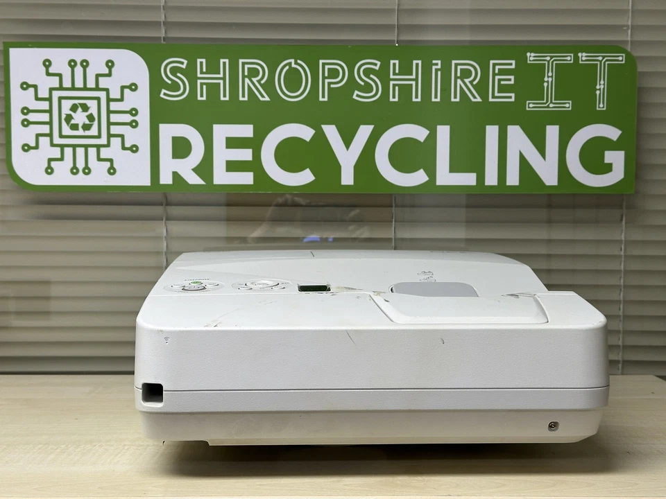 NEC NP-UM280W LCD WXGA HDMI - Faulty For Spare or Repair's No Power - Image 1 of 4