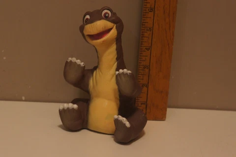 Land Before Time - “LittleFoot” - Hand Puppet - Pizza Hut - 1988 Vintage Cover