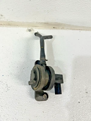 2001-2005 Honda Civic charcoal canister purge valve EVAP solenoid 192000-6011 - Image 1 of 4