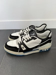 Louis Vuitton Shoes - Picture 1 of 7