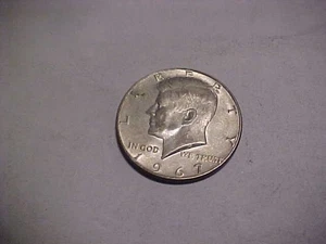 1967 Kennedy 40 % Silver Half Dollar  circulated  Philadelphia Mint - Picture 1 of 2