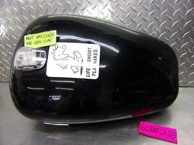 695 B SUZUKI BOULEVARD INTRUDER VS 800 S 50 2005 OEM  FUEL GAS TANK & NO GAS CAP Foto 1 de 4