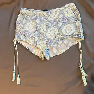 Womens Kendall & Kylie Paisley Casual Summer Shorts Size S Small - Picture 1 of 4