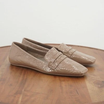 Mocasines Louise Et Cie para mujer Alamea Penny planos charol beige nude 7M Foto 1 de 4