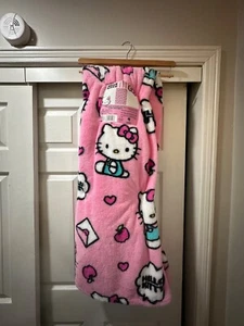 Hello Kitty Pink with Love Faux Fur Throw 50inx70in - Picture 1 of 3