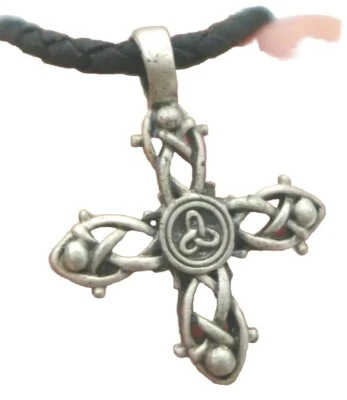 Collar de surf Bico Australia cruz de peltre firmado 15" Foto 1 de 4