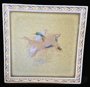 Plato caliente de azulejo de cerámica trivet de gansos de colección 6x6" hecho en Irlanda - Imagen 1 de 8