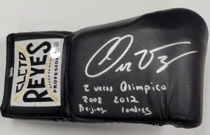Oscar Valdez signed "2 Veces Olimpico" Boxing Glove autograph ~ Beckett BAS - Picture 1 of 6